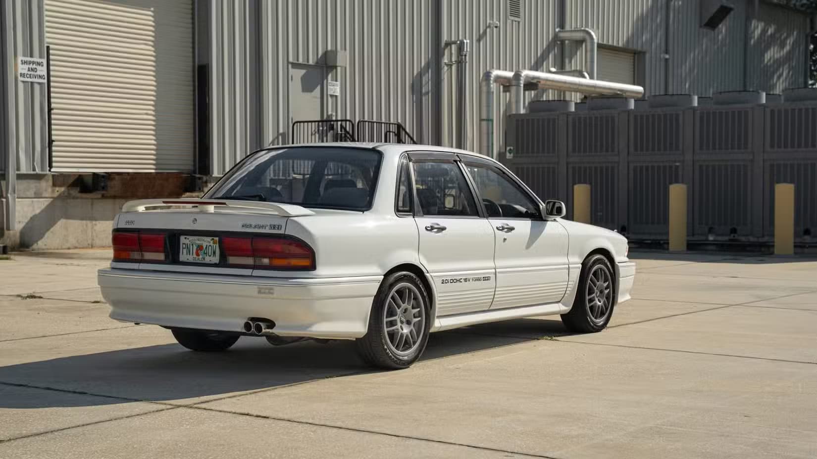 Mitsubishi Galant
