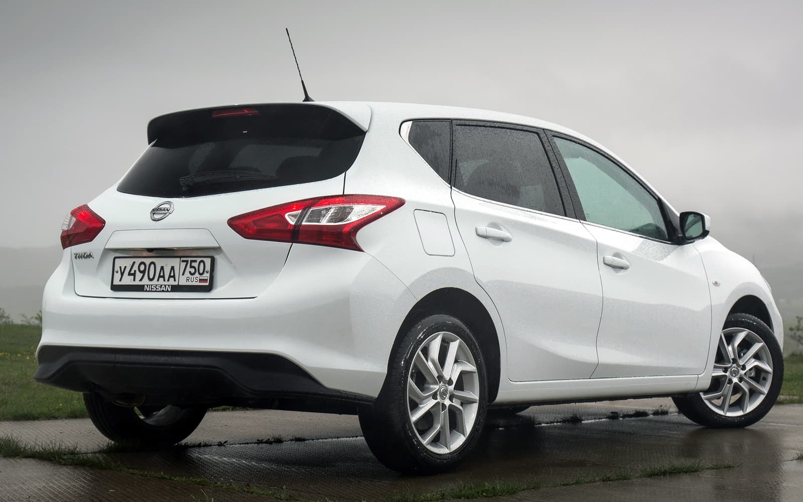Nissan Tiida