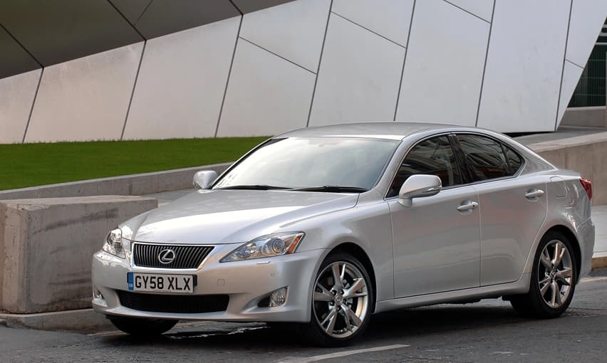 Lexus IS